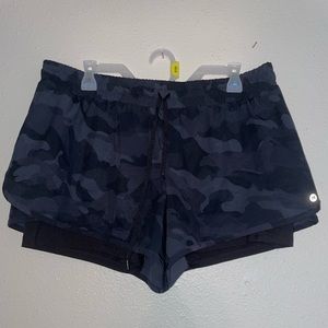 ATHLETIC SHORTS WITH SPANDEX LINER